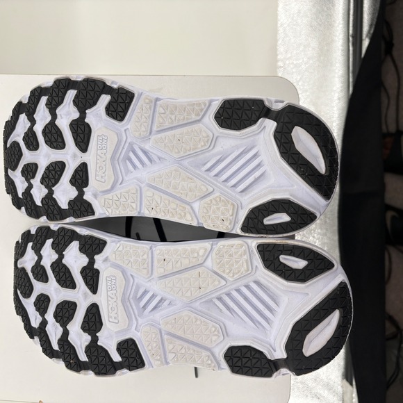 Hoka One One Clifton 7 Wide Mens Road Running Shoes Black White 1110534 11 2E - Picture 8 of 11